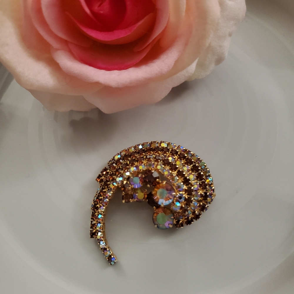 Vintage Aurora Borealis 1960's Brooch